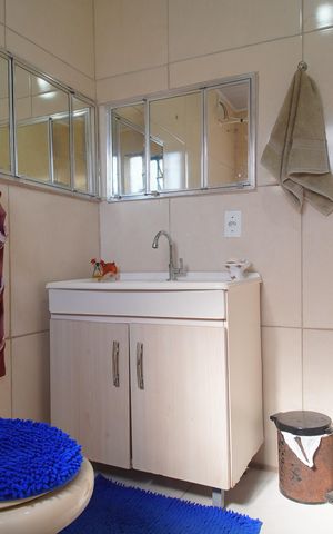 Casa à venda com 190m², 2 quartos e 4 vagasBanheiro