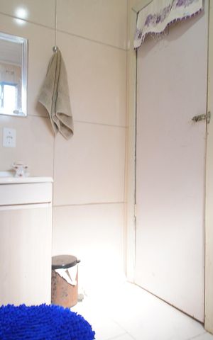 Casa à venda com 190m², 2 quartos e 4 vagasBanheiro