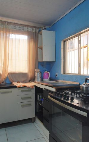 Casa à venda com 190m², 2 quartos e 4 vagasSala/Cozinha