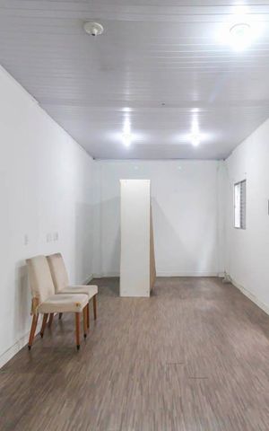 Casa à venda com 300m², 7 quartos e 2 vagasSala/Quarto