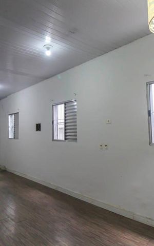 Casa à venda com 300m², 7 quartos e 2 vagasSala/Quarto