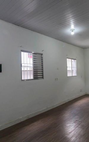 Casa à venda com 300m², 7 quartos e 2 vagasSala/Quarto