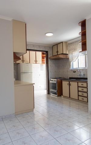 Casa à venda com 140m², 3 quartos e 4 vagas Casa à venda com 140m², 3 quartos e 4 vagasSala de Jantar