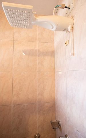 Casa à venda com 140m², 3 quartos e 4 vagas Casa à venda com 140m², 3 quartos e 4 vagasBanheiro Social