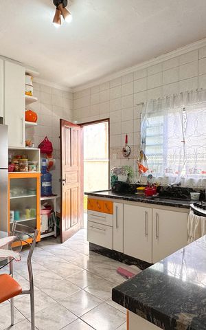 Casa à venda com 125m², 2 quartos e 2 vagasCozinha