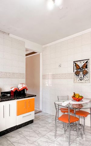 Casa à venda com 125m², 2 quartos e 2 vagasCozinha