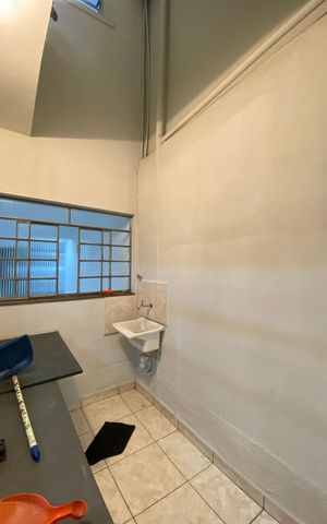Casa à venda com 200m², 2 quartos e 1 vagaÁrea de Serviço