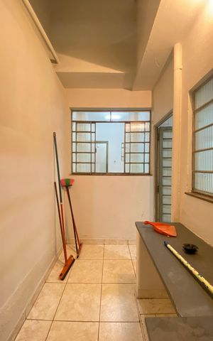 Casa à venda com 200m², 2 quartos e 1 vagaÁrea de Serviço
