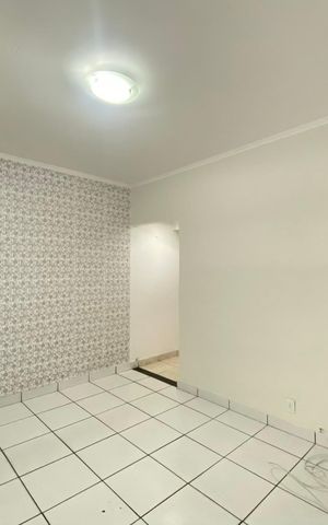 Casa à venda com 200m², 2 quartos e 1 vagaSala