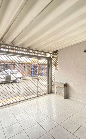 Casa à venda com 200m², 2 quartos e 1 vagaGaragem
