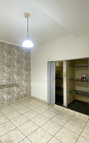 Casa à venda com 200m², 2 quartos e 1 vagaSala de Jantar