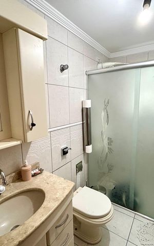 Casa à venda com 160m², 3 quartos e 2 vagas Casa à venda com 160m², 3 quartos e 2 vagasBanheiro 1