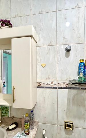 Casa à venda com 160m², 3 quartos e 2 vagas Casa à venda com 160m², 3 quartos e 2 vagasBanheiro 2