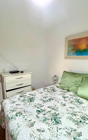 Casa à venda com 160m², 3 quartos e 2 vagas Casa à venda com 160m², 3 quartos e 2 vagasQuarto Suíte
