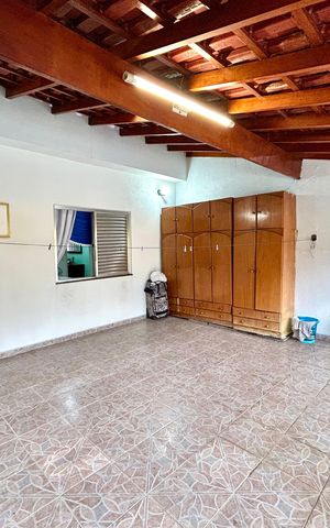 Casa à venda com 160m², 3 quartos e 2 vagas Casa à venda com 160m², 3 quartos e 2 vagasVaranda da Suíte