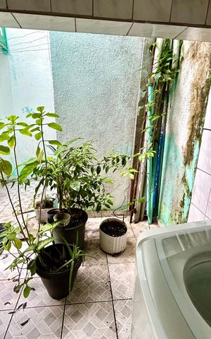 Casa à venda com 160m², 3 quartos e 2 vagas Casa à venda com 160m², 3 quartos e 2 vagasÁrea de Serviço