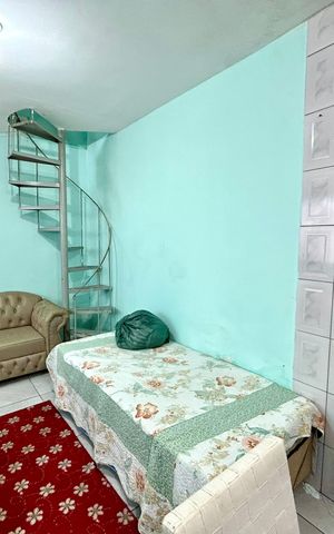 Casa à venda com 160m², 3 quartos e 2 vagas Casa à venda com 160m², 3 quartos e 2 vagasCozinha 1