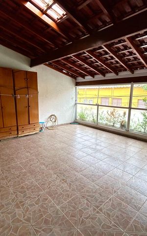 Casa à venda com 160m², 3 quartos e 2 vagas Casa à venda com 160m², 3 quartos e 2 vagasVaranda da Suíte