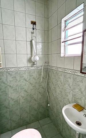 Casa à venda com 160m², 3 quartos e 2 vagas Casa à venda com 160m², 3 quartos e 2 vagasBanheiro 3