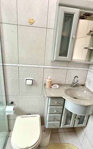 Casa à venda com 160m², 3 quartos e 2 vagas Casa à venda com 160m², 3 quartos e 2 vagasBanheiro da Suíte