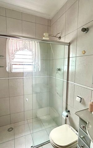 Casa à venda com 160m², 3 quartos e 2 vagas Casa à venda com 160m², 3 quartos e 2 vagasBanheiro da Suíte