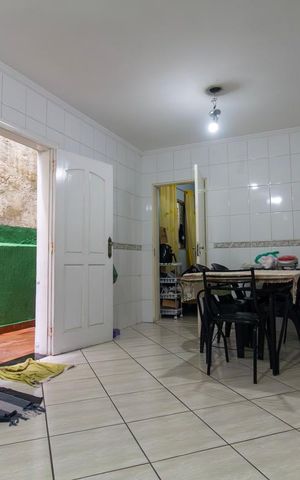 Casa à venda com 150m², 5 quartos e 2 vagas Casa à venda com 150m², 5 quartos e 2 vagasCozinha 2