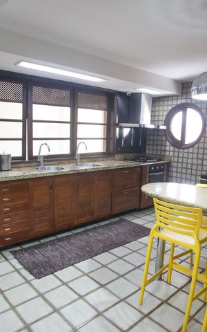 Casa para alugar com 400m², 4 quartos e 3 vagasCozinha