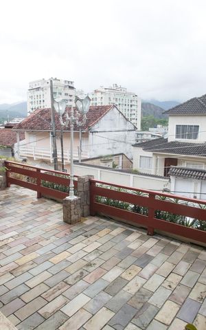 Casa para alugar com 400m², 4 quartos e 3 vagasVaranda
