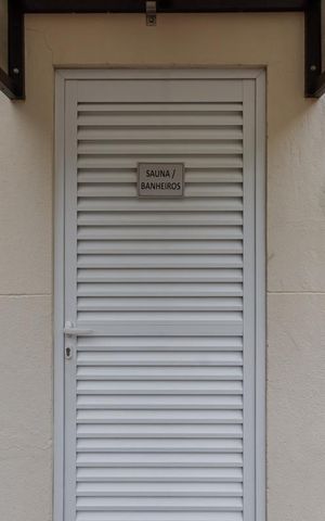 Apartamento à venda com 250m², 3 quartos e 3 vagas Apartamento à venda com 250m², 3 quartos e 3 vagasÁrea Comum - Sauna