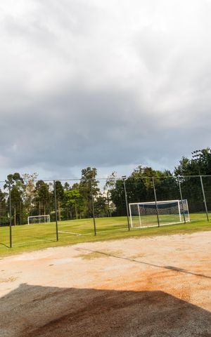 Casa de condomínio para alugar com 360m², 4 quartos e 4 vagas Casa de condomínio para alugar com 360m², 4 quartos e 4 vagasQuadra Esportiva