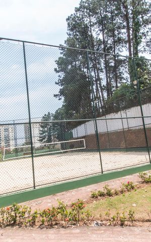 Casa de condomínio para alugar com 360m², 4 quartos e 4 vagasQuadra Esportiva