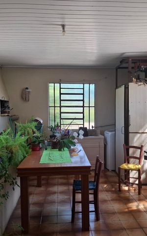 Casa à venda com 352m², 3 quartos e 4 vagas Casa à venda com 352m², 3 quartos e 4 vagasÁrea Comum