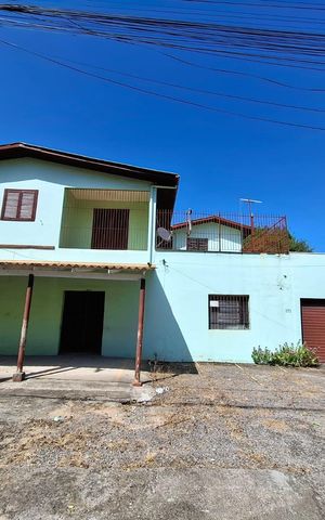 Casa à venda com 352m², 3 quartos e 4 vagas Casa à venda com 352m², 3 quartos e 4 vagasÁrea Comum