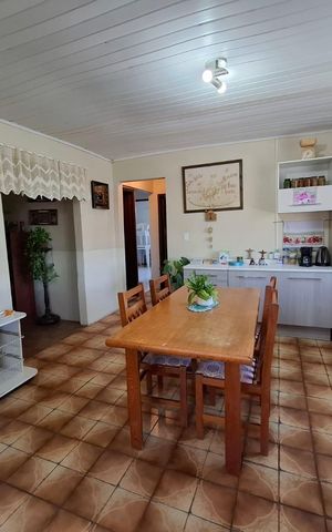 Casa à venda com 352m², 3 quartos e 4 vagas Casa à venda com 352m², 3 quartos e 4 vagasCozinha
