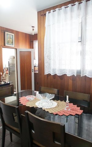 Casa à venda com 188m², 4 quartos e 3 vagasCopa