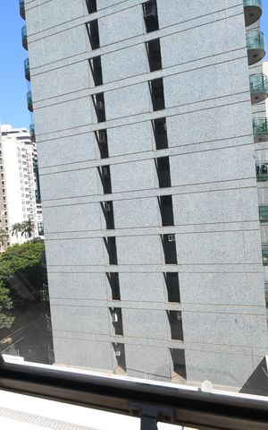 Apartamento à venda com 84m², 2 quartos e 1 vagaÁrea de Serviço - Vista