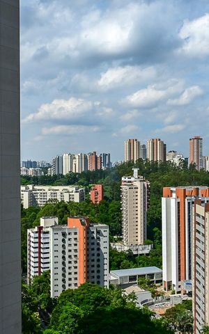 Apartamento para alugar com 210m², 4 quartos e 4 vagasVista