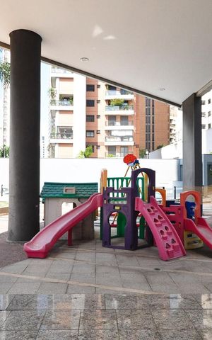 Apartamento para alugar com 210m², 4 quartos e 4 vagasPlayground