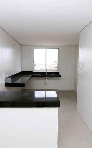 Apartamento à venda com 86m², 3 quartos e 2 vagasCozinha