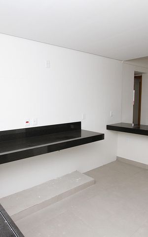 Apartamento à venda com 86m², 3 quartos e 2 vagasCozinha