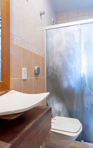Casa à venda com 420m², 3 quartos e 3 vagasBanheiro 4