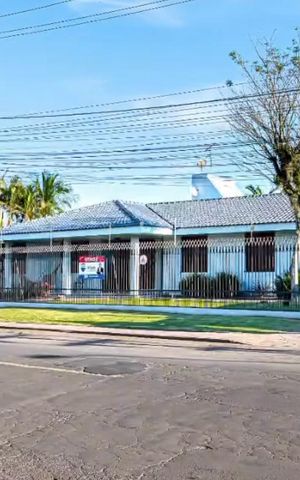 Casa à venda com 420m², 3 quartos e 3 vagasÁrea Comum 