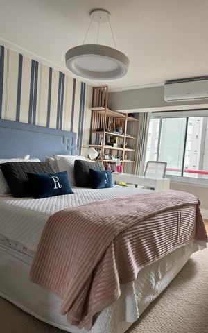 Apartamento à venda com 217m², 4 quartos e 4 vagas Apartamento à venda com 217m², 4 quartos e 4 vagasQuarto