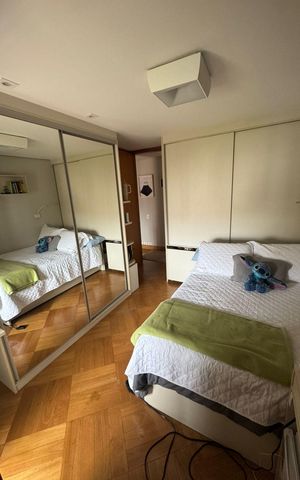 Apartamento à venda com 217m², 4 quartos e 4 vagas Apartamento à venda com 217m², 4 quartos e 4 vagasQuarto