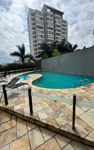 Apartamento à venda com 217m², 4 quartos e 4 vagas Apartamento à venda com 217m², 4 quartos e 4 vagasÁrea externa