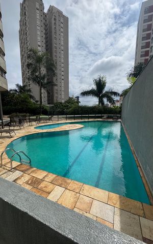 Apartamento à venda com 217m², 4 quartos e 4 vagas Apartamento à venda com 217m², 4 quartos e 4 vagasÁrea externa