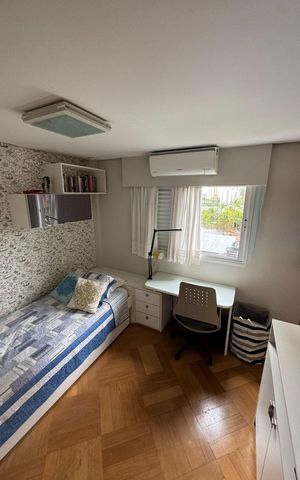Apartamento à venda com 217m², 4 quartos e 4 vagas Apartamento à venda com 217m², 4 quartos e 4 vagasQuarto