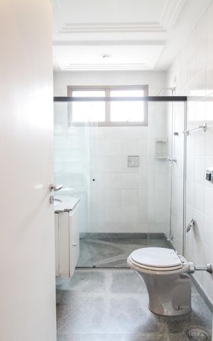 Apartamento à venda com 293m², 5 quartos e 4 vagas Apartamento à venda com 293m², 5 quartos e 4 vagasSuite 2 - Banheiro