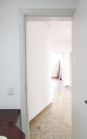 Apartamento à venda com 293m², 5 quartos e 4 vagas Apartamento à venda com 293m², 5 quartos e 4 vagasBanheiro 4 - Lavabo