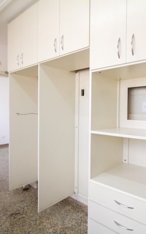 Apartamento à venda com 293m², 5 quartos e 4 vagas Apartamento à venda com 293m², 5 quartos e 4 vagasCozinha